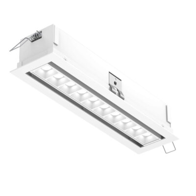 Mutli-spot directional recessed downlight